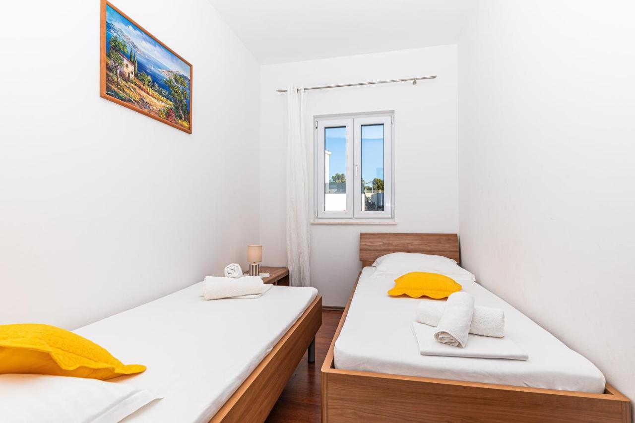 Rajcic Apartments Rogoznica  Zewnętrze zdjęcie
